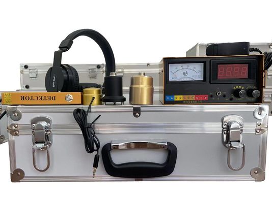 Compact Design Underground Water Leak Detector With Continuously Adjustable Frequency